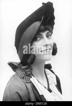 Jan. 1, 1920 - Copenhagen, Denmark - Silent screen actress, the Denmark born, ASTA NIELSEN was renowned worldwide. Considered 'the most fascinating personality of the primitive era,' she made over seventy films in her 22-year career.  (Credit Image: © KEYSTONE Pictures/ZUMAPRESS.com) Stock Photo
