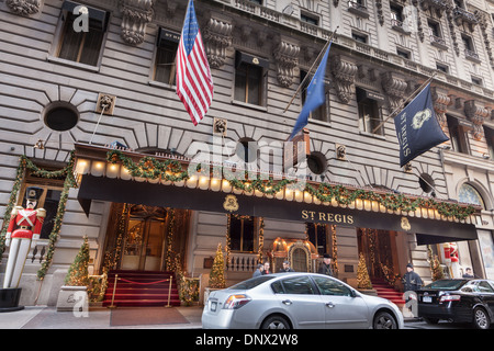 St. Regis Hotel, Beaux-Arts classic luxury hotel planned by John Jacob Astor, midtown Manhattan, New York City, USA. Stock Photo