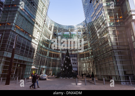 Bloomberg Tower, has seven-story curved atrium and open plaza, César ...