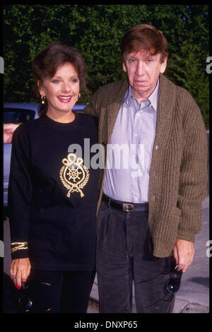 Hollywood, CA, USA;  'Gilligan's Island' co-stars, BOB DENVER 'Gilligan,' and DAWN WELLS 'Mary Ann' in an undated photo.  (Michelson/date unknown) Mandatory Credit: Photo by Michelson/ZUMA Press. (©) Copyright 2006 Michelson Stock Photo