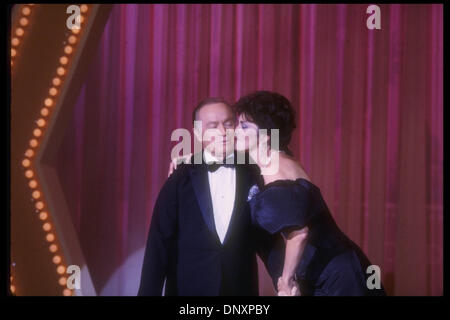 Hollywood, Ca, USA;  BOB HOPE and LYNDA CARTER are shown on stage in an undated photo. Mandatory Credit: Kathy Hutchins/ZUMA Press. (©) Kathy Hutchins Stock Photo