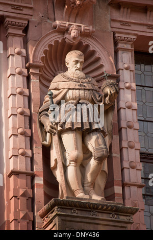 statues on the facade of Schloss Heidelberg in Heidelberg, Baden-Württemberg, Germany Stock Photo