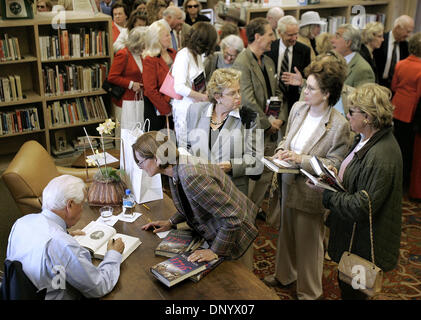 Feb 14, 2006; Palm Beach, FL, USA; Pulitzer Prize winning author David McCullough, signed copies of his book at the Society of the Four Arts library on Palm Beach today, February 14, 2006. Mary Jane Milton (cq), North Palm Beach, watched the author sign one of her books.  Mandatory Credit: Photo by Thomas Cordy/Palm Beach Post/ZUMA Press. (©) Copyright 2006 by Palm Beach Post Stock Photo