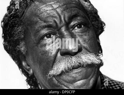 Mar 08, 2006; Minneapolis, MN, United States; (File Photo 1986) GORDON PARKS, a writer and trailblazing photographer who became the first African-American to direct a major Hollywood film, as well as the 1971 hit 'Shaft,' has died at the age of 93. Parks died Tuesday at his home in New York, US media reported Wednesday, quoting his nephew and his former wife. Born in Kansas in 1912 Stock Photo