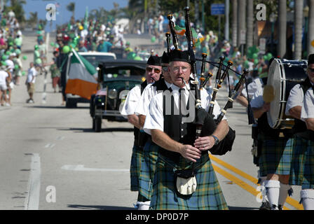Mar 11, 2006; Delray Beach, FL, USA; Bagpipers for the Ft Lauderdale Highlanders march in the 38th annual St. Patrick's Day parade, Saturday down Atlantic Ave. Thousands of people lined Atlantic Ave. to watch 3 bagpipe bands, a brass band, floats, fire trucks, Mummers and revelers pass by.  Mandatory Credit: Photo by Bob Shanley/Palm Beach Post/ZUMA Press. (©) Copyright 2006 by Pal Stock Photo
