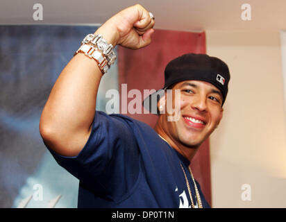 Pedro fernández and daddy yankee hi-res stock photography and images - Alamy