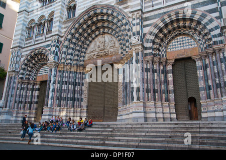 Cattedrale di San Lorenzo church Piazza San Lorenzo square centro storico old town Genoa Liguria region Italy Europe Stock Photo