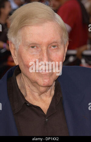 May 04, 2006; Los Angeles, CA, USA; Executive SUMNER REDSTONE  at the LA Fan Screening of 'Mission Impossible 3 held at Grauman's Chinese Theatre, Hollywood.                             Mandatory Credit: Photo by Paul Fenton/ZUMA KPA.. (©) Copyright 2006 by Paul Fenton-KPA Stock Photo