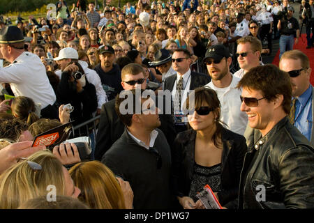 May 09, 2006; Aberdeen, WA, USA; Actors TOM CRUISE and KATIE HOLMES at the South Shore Mall in Aberdeen. Fans staked out the mall to get an up-close view and maybe an autograph from the Hollywood star. Cruise arrived this evening to attend a premiere of 'Mission Impossible Three' with online contest winner Kevin McCoy. He has invited 150 friends to meet Cruise and watch a private s Stock Photo