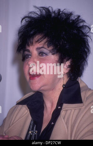 FILE PHOTO - ELIZABETH TAYLOR, 79, was born Feb. 27, 1932 in England. Liz a two time Oscar winning movie goddess and pioneering AIDS activist whose off-screen marriages (8), divorces and death defying exploits rivaled, her dramatic film roles. Dame Elizabeth Rosemond Taylor, the British - American icon, died March 23, 2011 of congestive heart failure, a stone's throw of the Hollywo Stock Photo