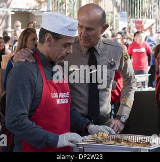 Los Angeles, California, USA. 24th Dec, 2013. Los Angeles County Sheriff Lee Baca stands with former Los Angeles Mayor Antonio Villaraigosa at the LA Mission on Tuesday December 24, 2013, as he prepared to serve Christmas dinner to about 4,500 skid row homeless and needy.db.jpg---12/24/13---PHOTO BY DAVID BRO/ZUMA PRESS----Embattled Los Angeles County Sheriff Lee Baca has announced a press conference for 10 a.m. Tuesday where he is expected to announce his retirement. © David Bro/ZUMAPRESS.com/Alamy Live News Stock Photo