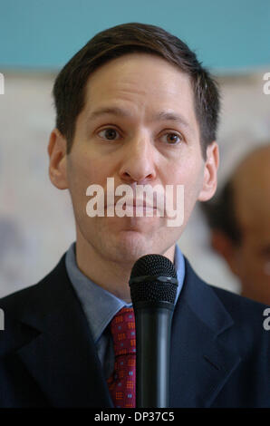 Jun 22, 2006; Manhattan, New York, USA; Dr. THOMAS FRIEDEN of The Department of Health and Mental Hygiene speaks as Schools Chancellor Joel Klein of the New York City Department of Education (DOE) announces the release of more than 235,000 NYC FITNESSGRAM reports to parents and students in a press conference at PS 1 in lower Manhattan. The individualized reports, based on results o Stock Photo