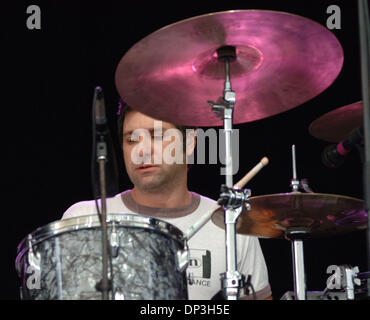 Jul 07, 2006; Portsmouth, VA, USA; American rockers big head todd and the MONSTERS bring their style of rock to the Netelos Pav in Portsmouth, Virginia. Mandatory Credit: Photo by Jeff Moore/ZUMA Press. (©) Copyright 2006 by Jeff Moore Stock Photo