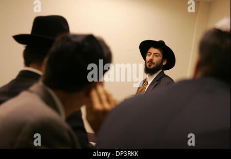 Jul 15, 2006; West Palm Beach, FL, USA; Rabbi Mendy Kornfeld of the Chabad of West Palm Beach introduces speakers at a Solidarity Rally for Israel Tuesday night. Another Rally will be hld Sunday July 23 at 11 am at the Jewish community Center of the Greater Palm Beaches. Mandatory Credit: Photo by Allen Eyestone/Palm Beach Post/ZUMA Press. (©) Copyright 2006 by Palm Beach Post Stock Photo