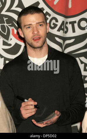 Sep 12, 2006; New York, NY, USA; Singer JUSTIN TIMBERLAKE promotes his new hit 'SexyBack' from his new CD 'FutureSex/LoveSounds' at Virgin Megastore-Times Square Mandatory Credit: Photo by Nancy Kaszerman/ZUMA Press. (©) Copyright 2006 by Nancy Kaszerman Stock Photo