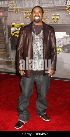 Oct 07, 2006; New York, NY, USA; MIKE EPPS at the arrivals for the 2006 VH1 Hip Honor Honors held at Hammerstein Ballroom.  Mandatory Credit: Photo by Nancy Kaszerman/ZUMA Press. (©) Copyright 2006 by Nancy Kaszerman Stock Photo