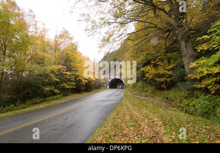 Oct 19, 2006; Boone, NC, USA; The fall colors show along the Blue Ridge Parkway near Mount Mitchell during the fall color change in the western part of North Carolina.   Mandatory Credit: Photo by Sean Meyers/ZUMA Press. (©) Copyright 2006 by Sean Meyers Stock Photo