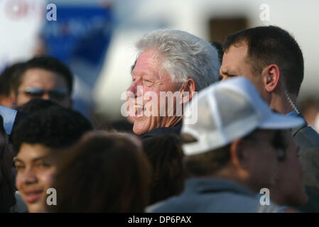 Oct 20, 2006; West Palm Beach, FL, USA; Former President BILL CLINTON campaigns for State Senator Ron Klein who is running for U.S. Congress at Galaxy Aviation.  Mandatory Credit: Photo by Brian Lehmann/Palm Beach Post/ZUMA Press. (©) Copyright 2006 by Palm Beach Post Stock Photo
