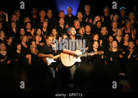 Oct 25, 2006; West Palm Beach, FL, USA; Worship Pastor James Duvall leads the choir in song during a special pre-ceremony in the new 1,100 seat sanctuary Wednesday evening.  The Church, inside the building of a former Target store, will hold its first full services this Sunday. Mandatory Credit: Photo by Richard Graulich/Palm Beach Post/ZUMA Press. (©) Copyright 2006 by Palm Beach  Stock Photo