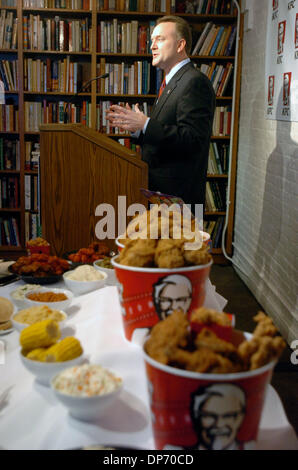 Oct 30, 2006; MANHATTAN, NEW YORK, USA; GREGG DEDRICK, President of KFC Corporation announces in a press conference that Kentucky Fried Chicken is converting all of its 5,500 restaurants in the United States to a zero grams trans fat cooking oil. The new oil, a low linolenic soybean oil, will replace the partially hydrogenated soybean oil in current use in KFC restaurants.  Mandato Stock Photo