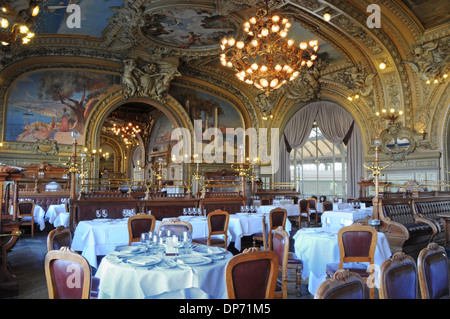 Le Train Bleu Restaurant, Gare De Lyon, Paris France. Stock Photo
