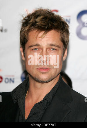 Nov 6, 2006; Century City, California, USA; Actor BRAD PITT Gets Out the Vote for Prop.87 at LA Labor Headquarters. Mandatory Credit: Photo by Lisa O'Connor/ZUMA Press. (©) Copyright 2006 by Lisa O'Connor Stock Photo