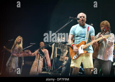 Nov 14, 2006; West Palm Beach, FL, USA; JIMMY BUFFETT opens up his set at Tues. night's concert at Sound Advice during a stop on the Party at the End of the World tour.   Mandatory Credit: Photo by Eliza Gutierrez/Palm Beach Post/ZUMA Press. (©) Copyright 2006 by Palm Beach Post Stock Photo