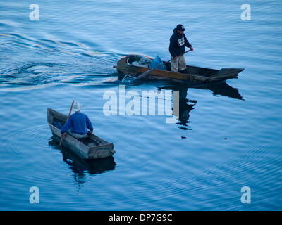 Mar 24, 2006 - Santiago Atitlan, Solola, Guatemala - Fresh water fishermen at work on Lake Atitlan in Santiago Atitlan, Guatemala (Credit Image: © David H. Wells/ZUMAPRESS.com) Stock Photo