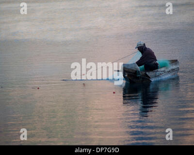 Mar 24, 2006 - Santiago Atitlan, Solola, Guatemala - Fresh water fishermen at work on Lake Atitlan in Santiago Atitlan, Guatemala (Credit Image: © David H. Wells/ZUMAPRESS.com) Stock Photo