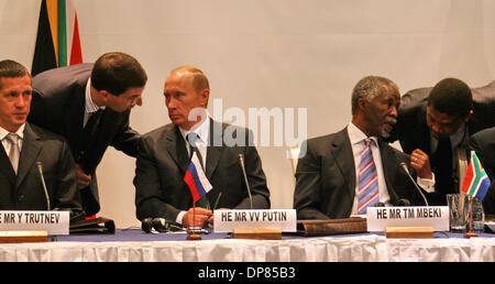 Vladimir Putin and Thabo Mbeki.Russian President Vladimir Putin, on the first visit by a Russian head of state to South Africa, agreed to deepen economic and political cooperation with South African Republic. (Credit Image: © PhotoXpress/ZUMA Press) RESTRICTIONS: North and South America Rights ONLY! Stock Photo