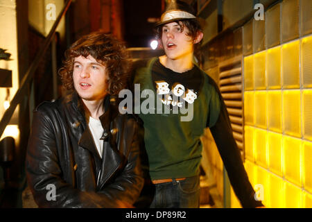 Oct 22, 2006 - New York, New York, USA - LUKE PRITCHARD and PAUL GARRED (in the hat) of the Kooks at Lure fish bar in Soho. (Credit Image: © Aviv Small/ZUMA Press) Stock Photo