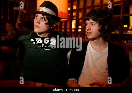 Oct 22, 2006 - New York, New York, USA - LUKE PRITCHARD and PAUL GARRED (in the hat) of the Kooks at Lure fish bar in Soho. (Credit Image: © Aviv Small/ZUMA Press) Stock Photo