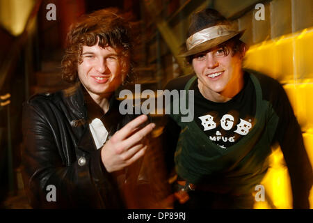 Oct 22, 2006 - New York, New York, USA - LUKE PRITCHARD and PAUL GARRED (in the hat) of the Kooks at Lure fish bar in Soho. (Credit Image: © Aviv Small/ZUMA Press) Stock Photo