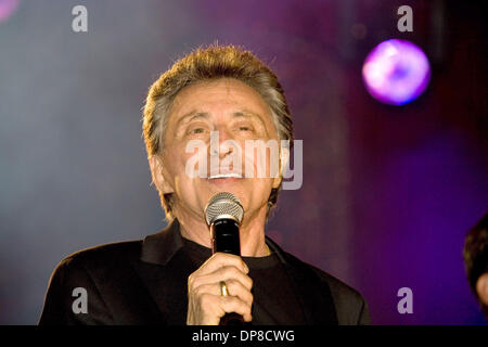 Sep 27, 2006 - Los Angeles, CA, USA - FRANKIE VALLI performs at the Feast of San Gennaro. The Prima Notte fundraising gala kicks off the four day Italian festival in Hollywood. (Credit Image: © Kayte Deioma/ZUMA Press) Stock Photo