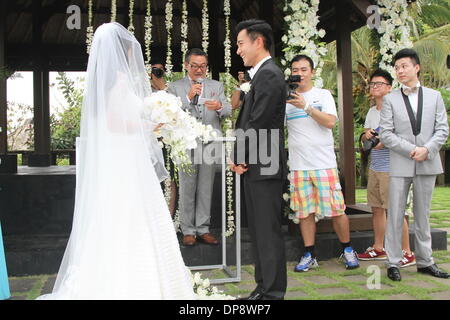 Bali Island, Indonesia. 8th Jan, 2013. Actor Hawick Lau and actress Yang Mi hold wedding ceremony in Bali Island, Indonesia on Wednesday January 8, 2013. Credit:  TopPhoto/Alamy Live News Stock Photo