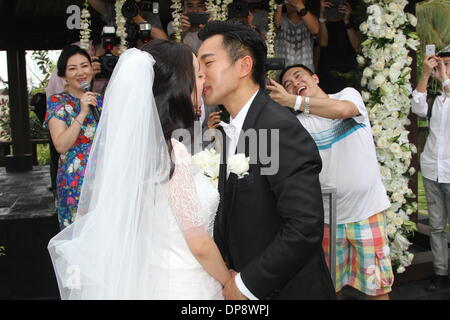 Bali Island, Indonesia. 8th Jan, 2013. Actor Hawick Lau and actress Yang Mi hold wedding ceremony in Bali Island, Indonesia on Wednesday January 8, 2013. Credit:  TopPhoto/Alamy Live News Stock Photo