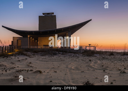 Pavilion including concessions, shower and restroom facilities at Gulf State Park on the beach at Gulf Shores, Alabama Stock Photo