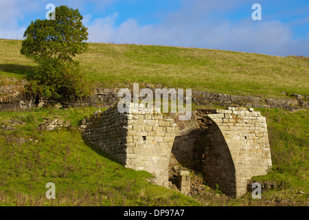 Lime Kiln near Walltown on Hadrian’s Wall National Trail, Northumberland England United Kingdom Great Britain Stock Photo