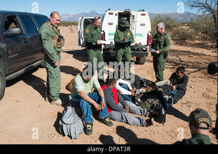 Sells, Arizona, USA. 10th Jan, 2014. Three suspected undocumented ...