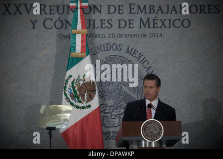 Mexico City, Mexico. 10th Jan, 2014. Mexico's President Enrique Pena Nieto addresses the 25th meeting of consuls and ambassadors, in Mexico City, capital of Mexico, on Jan. 10, 2014. Credit:  Alejandro Ayala/Xinhua/Alamy Live News Stock Photo