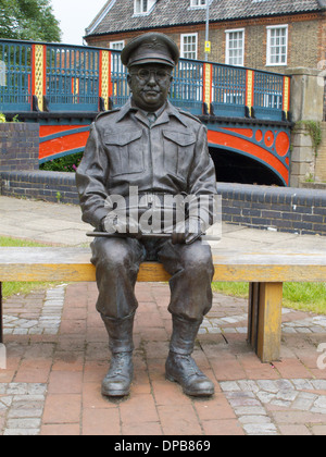 Statue of TV's Dad's Army Captain Mainwaring played by actor Arthur ...