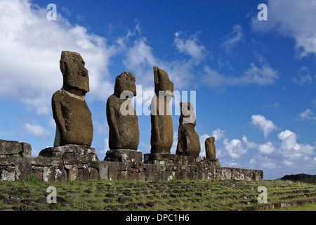 Ahu Vai Ure moai at Tahai Ceremonial Complex, Easter Island, Chile Stock Photo