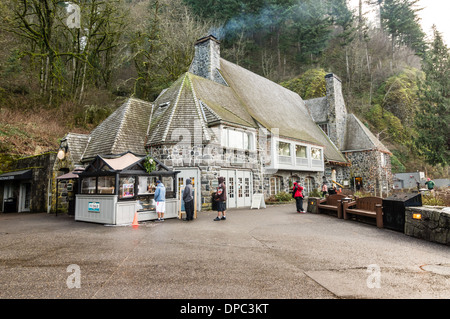 Multnomah Falls Lodge with tourists waiting in line at a concession stand. Mt Hood National Forest, Oregon Stock Photo