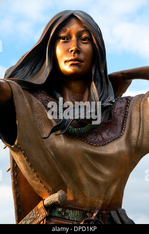 Sacagawea statue, Cascade Locks Marine Park, Cascade Locks, Columbia River Gorge National Scenic Area, Oregon Stock Photo