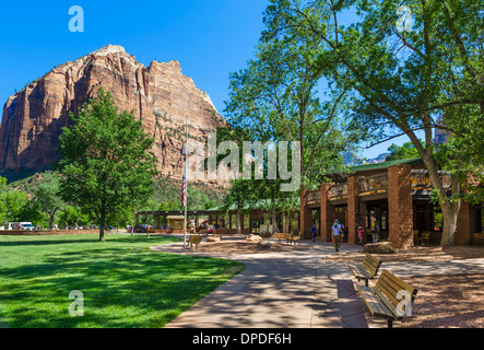 Zion Lodge, Zion Canyon, Zion National Park, Utah, USA Stock Photo