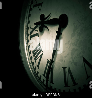 dark clock wallpaper