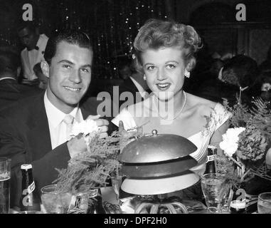 Sep. 19, 2006 - ANGELA LANSBURY WITH HER HUSBAND PETER PULLEN (PETER