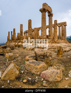 Temple of Juno (Tempio di Giunone), Valley of the Temples (Valle dei Templi), Agrigento, UNESCO Site, Sicily, Italy Stock Photo