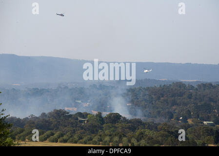 Victorian bushfires during heatwave January 2014 tempertures of 44C out of control Kangaroo Ground Panton Hill Melbourne fire Stock Photo