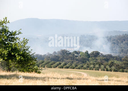 Victorian bushfires during heatwave January 2014 tempertures of 44C out of control Kangaroo Ground Panton Hill Melbourne fire Stock Photo